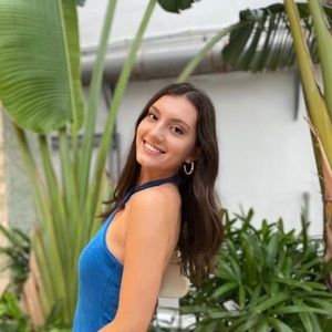 Meet your Posher, Emily